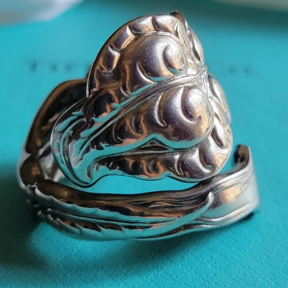 1889 Tiffany & Co. Ailanthus Spoon Ring 27 - Picture 9 of 16